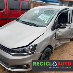 Volkswagen Fox 2015 1.6 Trendline Total Flex 5p