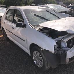 Renault Logan 2013 1.0 16v Expression Hi-flex 4p