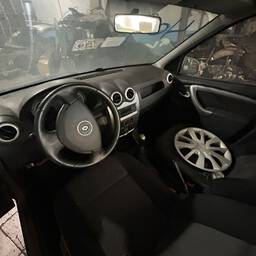 Renault Logan 2012 1.0 16v Expression Hi-flex 4p