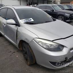 Renault Fluence 2012 2.0 Dynamique Hi-flex 4p