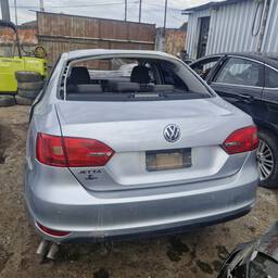 Volkswagen Jetta 2014 2.0 Comfortline Flex 4p Automática