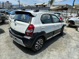 TOYOTA Etios 1.5 16v Platinum 5P 2015