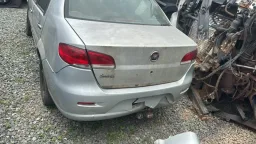 FIAT Siena 1.0 El Flex 4P 2010