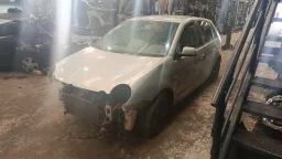 VOLKSWAGEN Polo 2.0 Comfortline 5P 2003