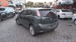 FIAT Punto 1.6 16v Essence Flex 5P 2013