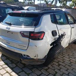 SUCATAJeep Compass 2025 1.3 Limited Turbo Flex Aut. (t270) 5p  PARA RETIRADA DE PEÇAS