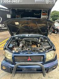 Mitsubishi Mitsubishi Pajero io 2002 1.8 Se 5p 2002