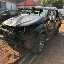 Toyota Toyota SW4 2020 2.8 Tdi Srx Diamond 7l 4x4 Aut. 5p 2020