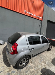 Renault Renault Sandero 2010 1.0 16v Expression Hi-flex 5p 2010