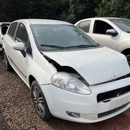 Fiat Fiat Punto 2012 1.8 16v Essence Flex 5p 2012