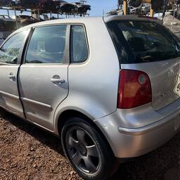 Volkswagen Volkswagen Polo 2003 1.6 5p 2003