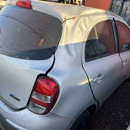 Nissan March 2014 1.0 S 5p