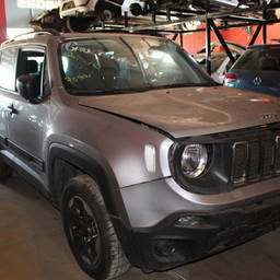 Renegade1.8 4x2 Flex 16V Aut.(PCD)