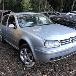 Golf 1.6Mi/ 1.6Mi Gener./Black & Silver