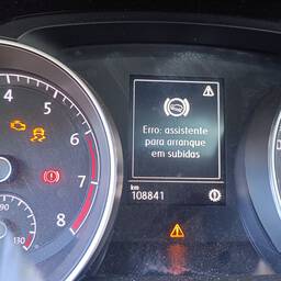 VOLKSWAGEN GOLF 2014 1.4 TSI HIGHLINE 5P AUTOMÁTICA