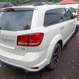 DODGE JOURNEY 2015 3.6 R/T 5P