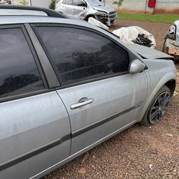 RENAULT MEGANE 2007 2.0 DYNAMIQUE AUT. 4P