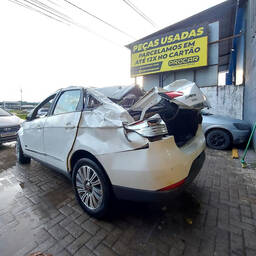 Fiat Grand Siena 2016 1.6 16v Essence Flex 4p