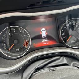 JEEP CHEROKEE 2015 3.2 LIMITED AUT. 5P
