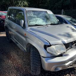 Mitsubishi Mitsubishi Pajero TR4 2003 2.0 Aut. 5p 2003