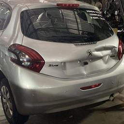 Peugeot 208 2018 1.2 Active Flex 5p