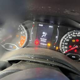 JEEP RENEGADE 2020 1.8 LONGITUDE FLEX AUT. 5P