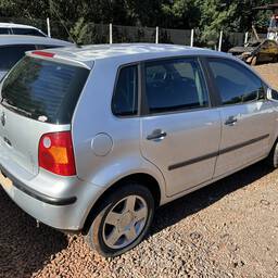 VOLKSWAGEN POLO 2003 1.6 5P