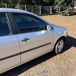 VOLKSWAGEN POLO 2003 1.6 5P