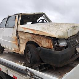 Fiat Fiat Uno mille 2004 1.0 Fire 3p 2004