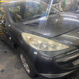 Peugeot 207 Passion 2011 1.4 Xr Flex 4p