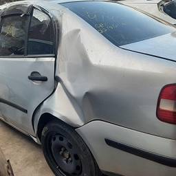 Polo Sedan 1.6 Mi 101cv 8V 4p