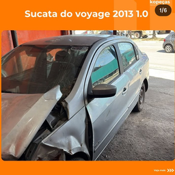 Volkswagen Volkswagen Voyage 2012 1.0 Vht Tretotal Flex 4P - Branco/Preto/Vermelho/Cinza 2012