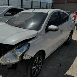 Nissan Versa 2018 1.6 16v Sv Aut. 4p