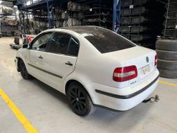 Volkswagen Volkswagen Polo Sedan 2004 1.6 4p 2004