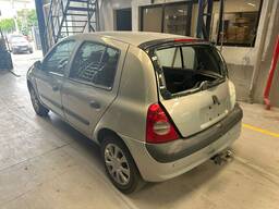 Renault Renault Clio Sedan 2003 1.0 16v Rn 4p 2003