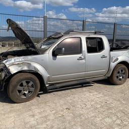 NISSAN FRONTIER 2015 2.5 SV ATTACK CAB. DUPLA 4X4 AUT. 4P
