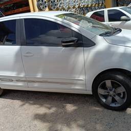 VOLKSWAGEN FOX 2021 1.6 CONNECT TOTAL FLEX 5P