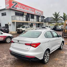 Fiat Cronos 2021 1.8 Precision 16v Flex Aut. 4p