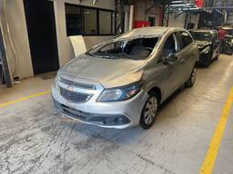 SUCATA Chevrolet Onix 2015 1.4 Lt 5p