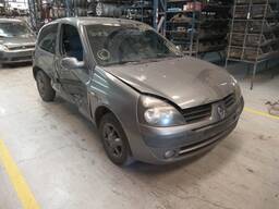 Renault Renault Clio Sedan 2005 1.0 16v Authentique Hi-power 4p 2005