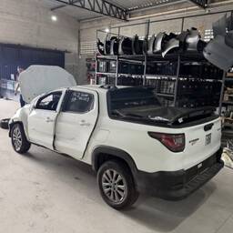 SUCATAFiat Strada 2025 1.3 Freedom Cab. Dupla Flex 4p  PARA RETIRADA DE PEÇAS