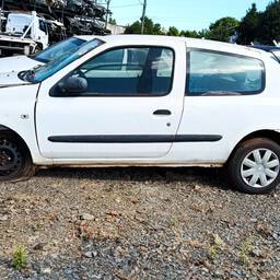 Renault Renault Clio 2005 1.0 16v Authentique 3p 2005