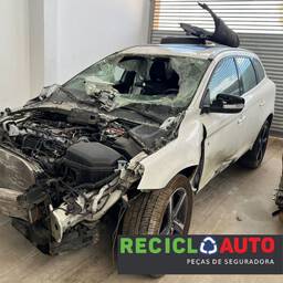 VOLVO XC 60 T-5 R-DESIGN 2.0 FWD 5p 2016