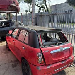Lifan Lifan 320 2011 1.3 16v Lx 5p - Branco/Preto/Vermelho/Cinza 2011