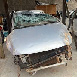 Volkswagen Volkswagen Voyage 2009 1.6 Vht Comfortline Total Flex 4p - Branco/Preto/Vermelho/Cinza 2009