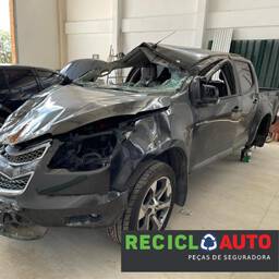 Chevrolet S10 2016 2.4 Advantage Cab. Dupla 4x2 Flex 4p