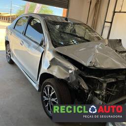 Toyota Etios Sedán 2018 1.5 16v Platinum Aut. 4p
