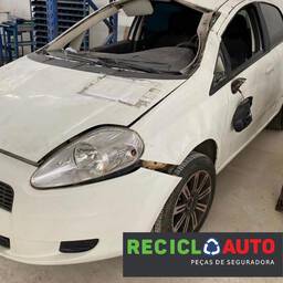 Fiat Punto 2012 1.4 Attractive Flex 5p