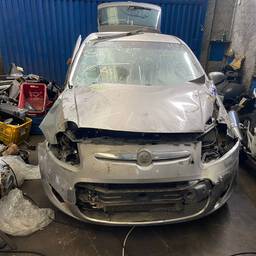Fiat Fiat Palio 2016 1.6 16v Essence Flex 5p 2016