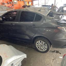 Fiat Cronos 2021 1.3 Flex 4p 5 marchas